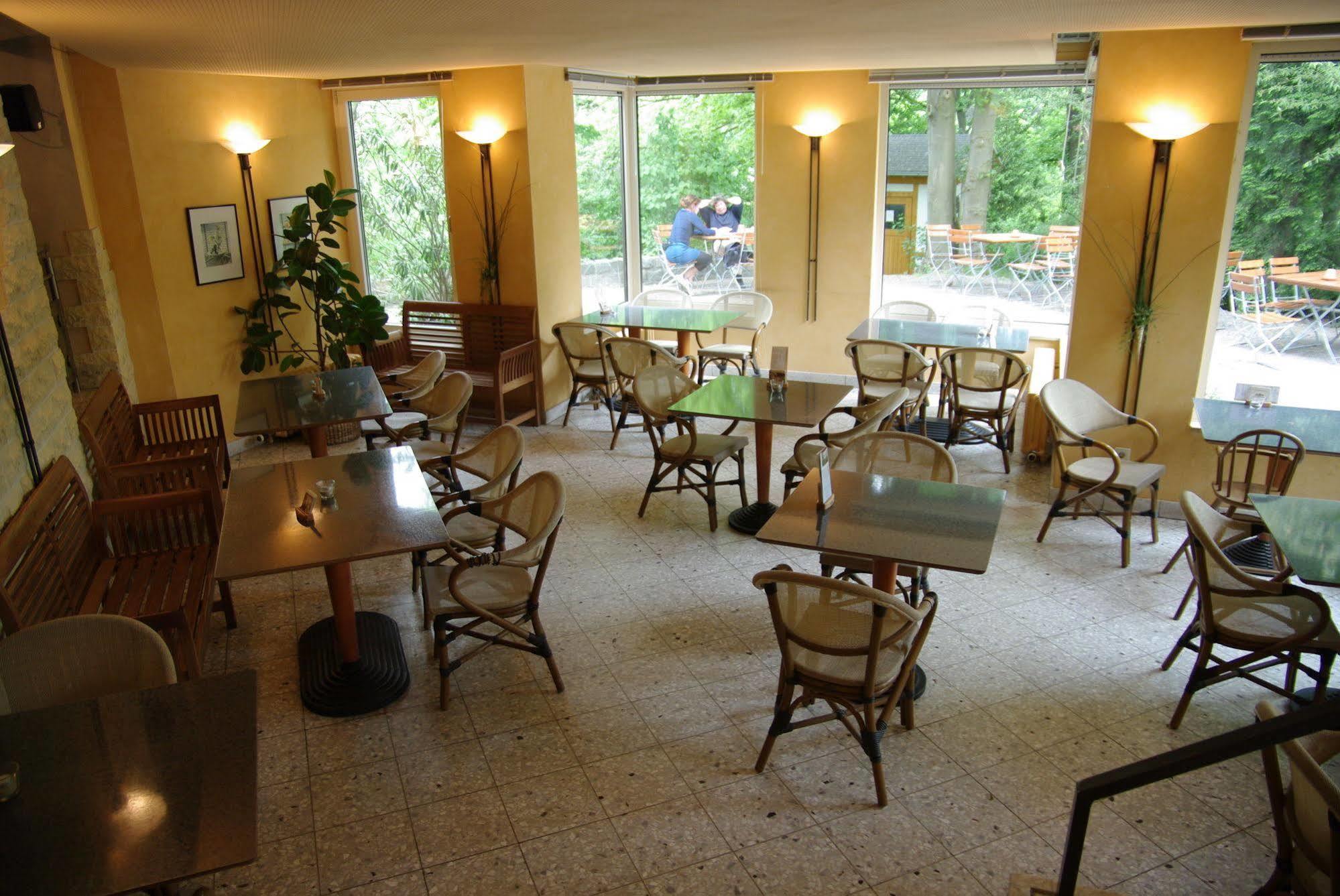 Jugendgaestehaus St.-Michaels-Heim เบอร์ลิน ภายนอก รูปภาพ